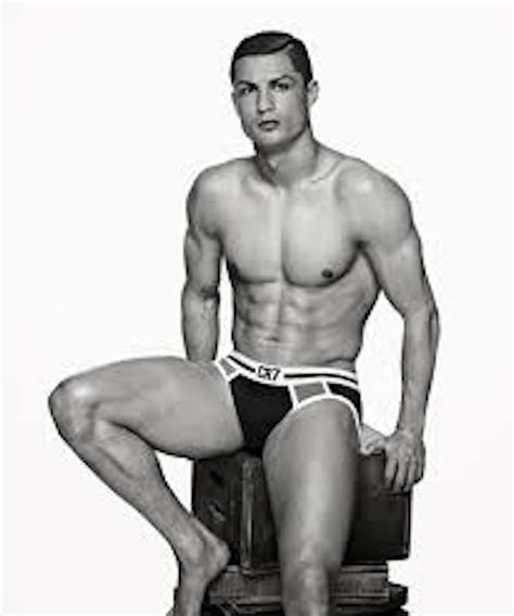 9 Cristiano Ronaldo Shirtless Photos That Prove He Just Loves Being In His Underwear Youre