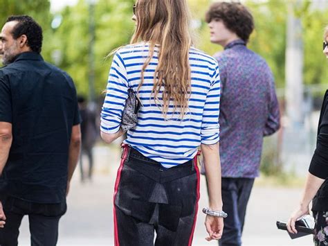 So This Is The Shirt Trend Well All Be Wearing In 2018 French Girl