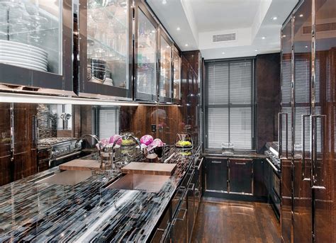 Mirror cabinets kitchen cabinets glass front cabinets interior design courses kitchen mirror home mirrored cabinet doors luxury kitchens room design. Place the Mirrored Cabinet Doors in Your Kitchen ...