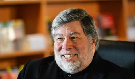 Steve Wozniak Apples Co Founder Enters Blockchain Blocklr