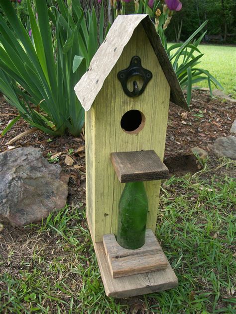 The Curvy Bird | Bird house, Bird houses, Barn wood