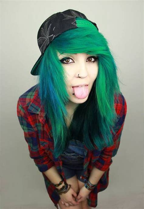 22 Style Tips On How To Be A Scene Girl Hair Styles Emo Hair Emo