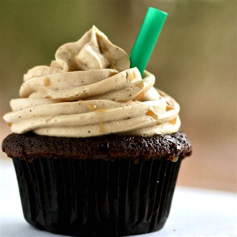 After failing to find the perfect recipe for buttercream icing, i found one that worked for me and then. Mocha Cupcake with Espresso buttercream Frosting | Mocha ...