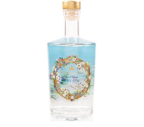 Buckingham Palace Has Released Its Own Gin Made With Botanicals From The Royal Gardens