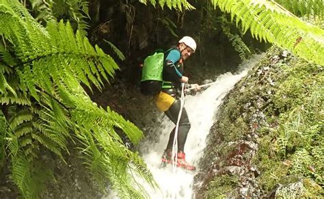 Рядом с seixal, madeira (portugal). Canyoning Ribeira Vimieiro Seixal, Madeira, deutscher Guide