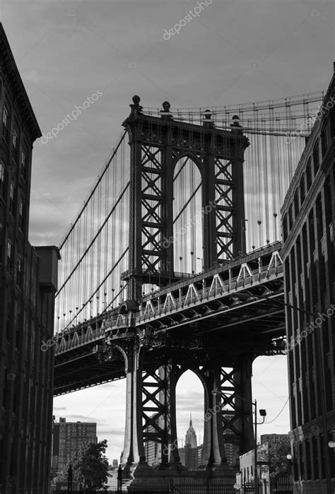 Manhattan Bridge At Brooklyn Street New York Us ⬇ Stock Photo Image By