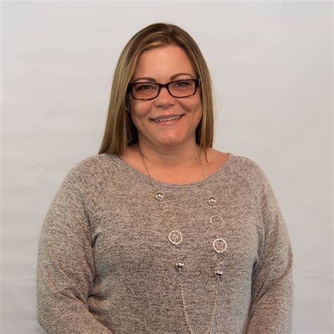 Carrie Baehr-Realtor with Russell Real Estate Services-Amherst | Amherst OH