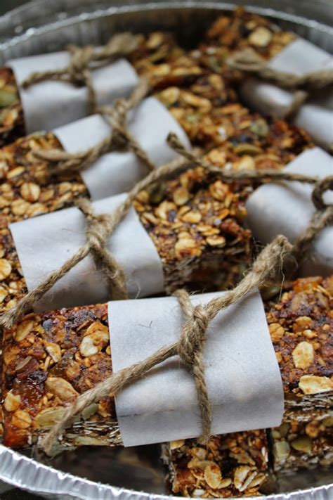 Have you ever tasted homemade granola bars? menuinseason: homemade granola bars