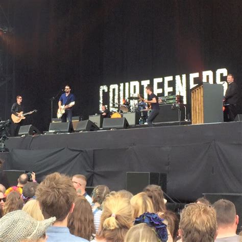 Live Courteeners Isle Of Wight Festival Another Indie Record