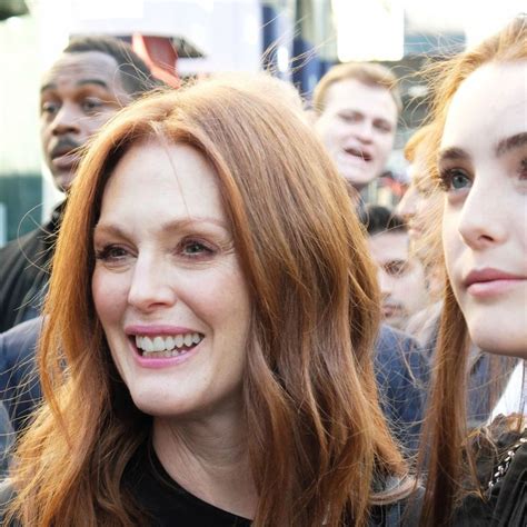 Julianne Moore And Her Daughter Look Exactly Alike — Liv Freundlich Photos