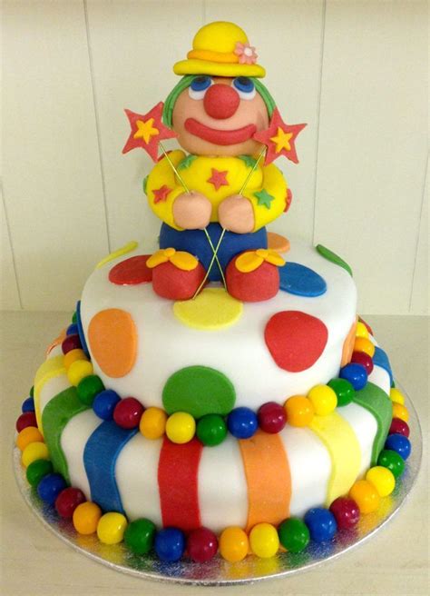 Fondant Clown Cake Tutorial 5 Fun Clown Cakes Clown Cupcakes Clown Cake 4th Birthday Cakes