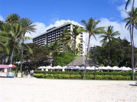 Hale Koa A Military Resort On Waikiki Beach Honolulu Hawaii