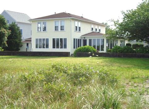 Maybe you would like to learn more about one of these? House vacation rental in Portsmouth from VRBO.com! # ...