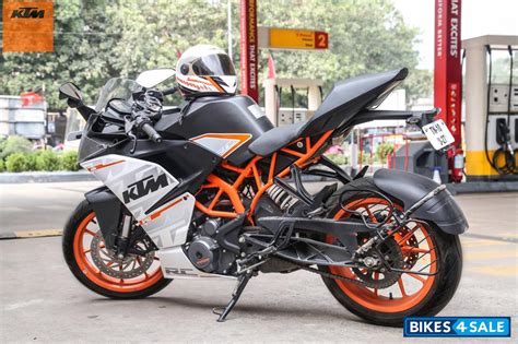 Used 2015 Model Ktm Rc 390 For Sale In Chennai Id 130839 White Colour