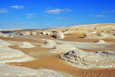 The White Desert In Egypt Is Straight Out Of This World Traveler Dreams