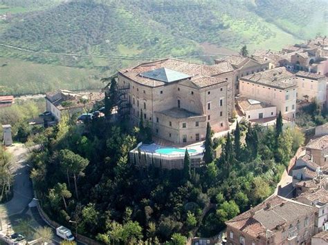 Castello Vista Dallalto Picture Of Loreto Aprutino Province Of