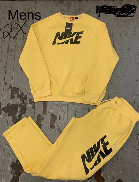 Mens Nike Sweat Suit In 2021 Streetwear Men Outfits Sweatsuit Cute