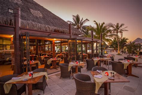 Restaurants And Bars Moorea Hotel Manava Beach Resort And Spa Moorea
