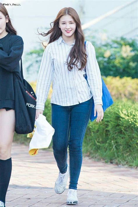 Nancy Momoland Sexy Jeans Girl Korean Beauty Girls Fashion