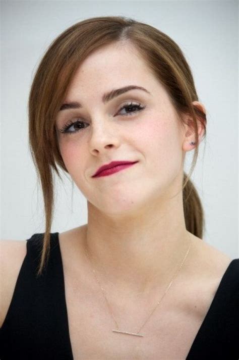 Emma Watson At Noah Photocall At Four Seasons Hotel In Los Angeles