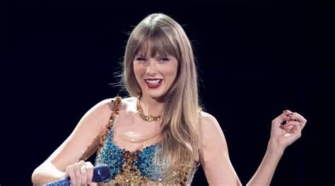 Taylor Swifts Sets New Billboard Artist 100 Record