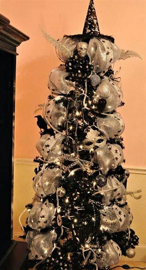 20 Gothic Christmas Tree Topper