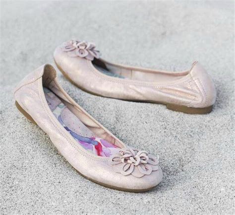 5 Graceful Flats With Arch Support Yes Its True Flats With Arch