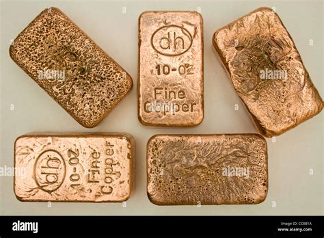 Pure Copper Bullion Hi Res Stock Photography And Images Alamy