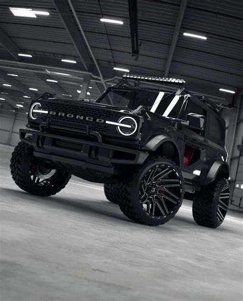 2021 Ford Bronco On Low Profile Tires Would Make It A Pavement King