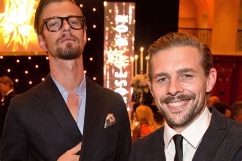 In den wettbewerbskategorien fiktion, information & kultur, unterhaltung sowie kinder & jugend werden 2020 16 produktionen mit. Fake-Vorwürfe: Darum erhält Late Night Berlin keinen ...