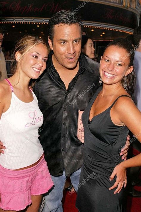 Leo Quinones And Two Hot Babes Stock Editorial Photo © Sbukley 17235721