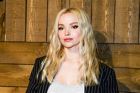 Dove Cameron S Instagram Twitter And Facebook On Idcrawl
