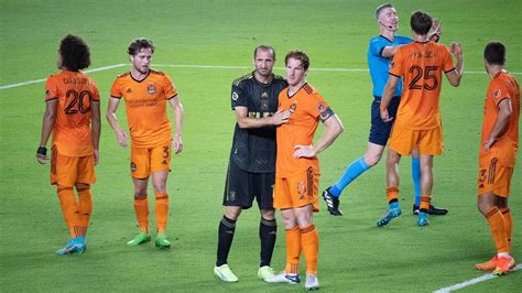 Dynamo Players Feel Weight Of Coaching Change Prepare To Stave Off