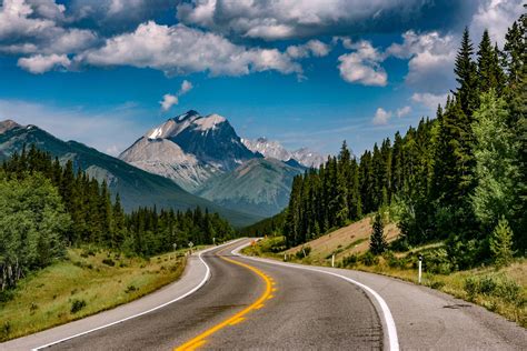 Canadas Greatest Road Trips Trailfinders