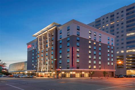 Hampton Inn And Suites Tulsa Downtown 211 W 3rd St Tulsa Ok