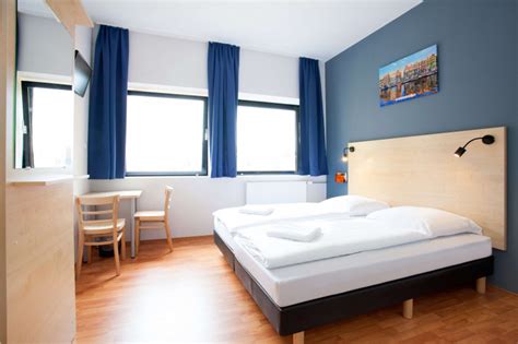 Für nur 20 € mehr verbringt ihr 2 nächte im amsterdamer a&o hotel. Der A&O Gutschein für Amsterdam - Günstiger geht eine ...