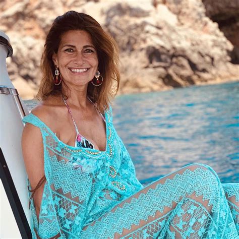 music playing my name is liliana campos. Quer ter os mesmos looks de praia de Liliana Campos ...