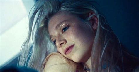 Euphoria Season 2 Jules Gets Naked Our Verdict Of The Special Episode