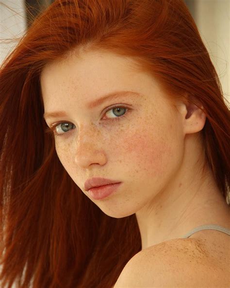 E Pictures Pins Gorgeous Redhead Beautiful Eyes Beautiful Women Women With