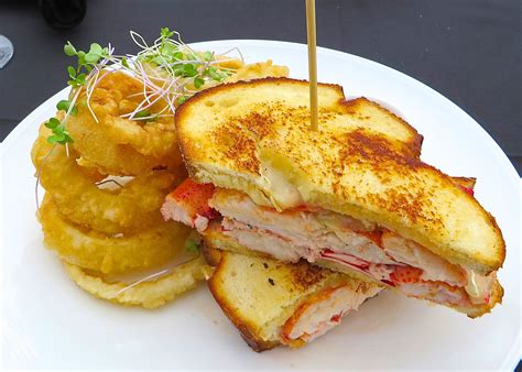 Ep304 Cheeca Lodge Maine Lobster Grilled Cheese Key West The Newspaper