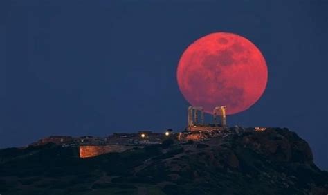 Lua De Sangue O Céu Sinaliza A Volta De Cristo