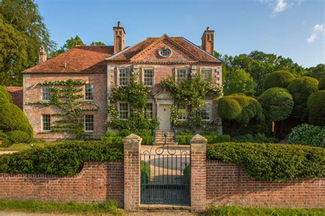 English Manor House Once Belonging To Famed Photographer Cecil Beaton
