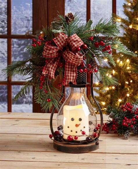 Awesome Christmas Lantern Decoration Ideas 14 Christmas Centerpieces