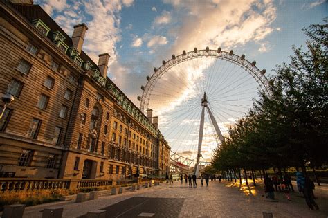 Located in london's london city centre neighborhood, park plaza westminster bridge london is in the city center and near a metro station. London Eye | Park Plaza Westminster Bridge London