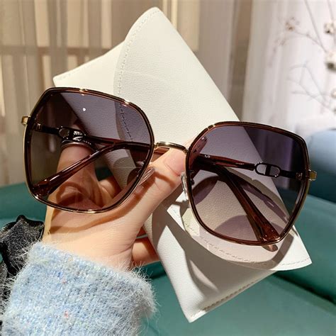 New Fashion Polarized Sunglasses Women Uv400 Gradient Lens Sun Glasses Oversized Retro Square