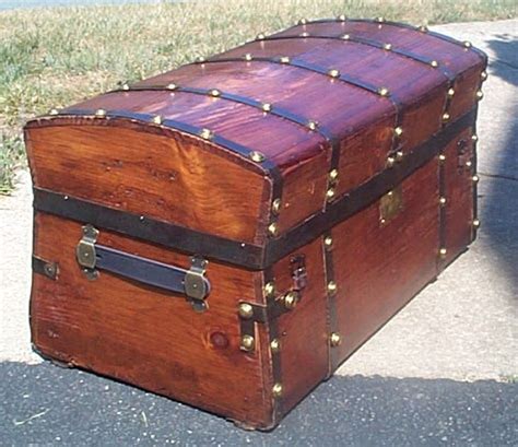 596 Restored Jenny Lind Civil War Antique Flat Top Trunk For Sale And