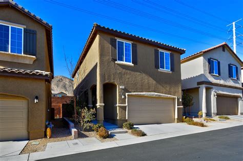 5 Best Places to Live in Las Vegas for Families | Extra Space Storage