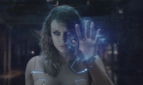 Watch Taylor Swifts New Video For Ready For It Is Visual Heaven For A Sci Fi Geek