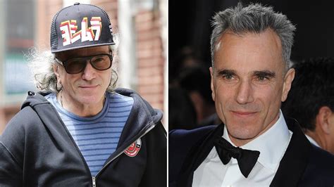 Daniel Day Lewis Photographed In Nyc For First Time In Years After