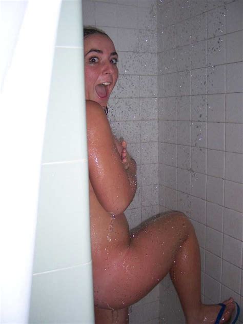 Girls Caught Nude In Showers Porn Pics Moveis Comments